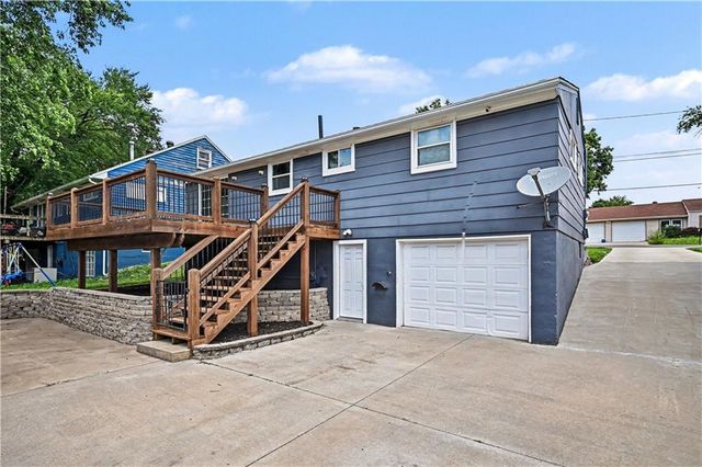 5215 NE 60th Terrace, Kansas City, MO 64119