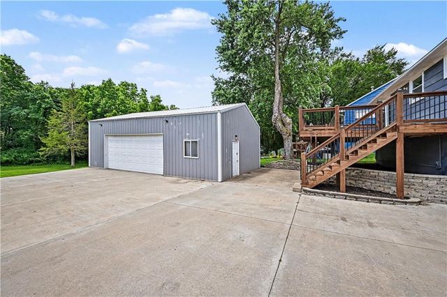 5215 NE 60th Terrace, Kansas City, MO 64119