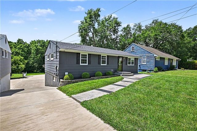 5215 NE 60th Terrace, Kansas City, MO 64119