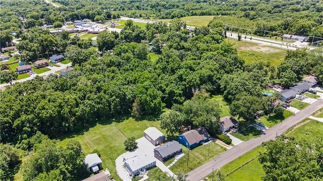 5215 NE 60th Terrace, Kansas City, MO 64119