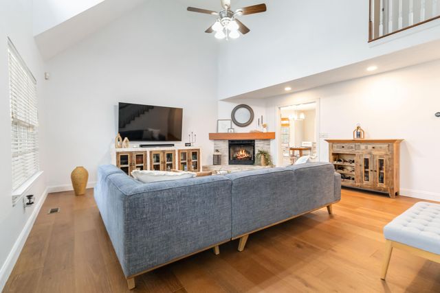 386 Whisper Woods Drive, Somerset, KY 42503