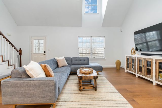 386 Whisper Woods Drive, Somerset, KY 42503