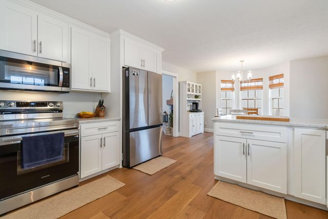 386 Whisper Woods Drive, Somerset, KY 42503