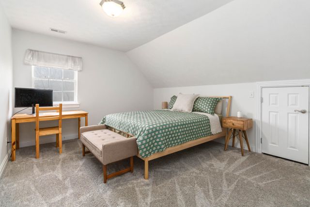 386 Whisper Woods Drive, Somerset, KY 42503