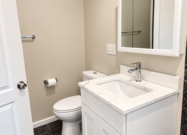 5142 S Ingleside Avenue 2C, Chicago, IL 60615