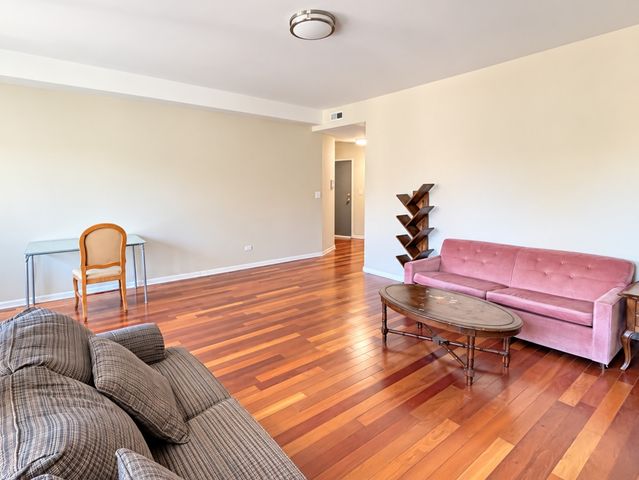 5142 S Ingleside Avenue 2C, Chicago, IL 60615