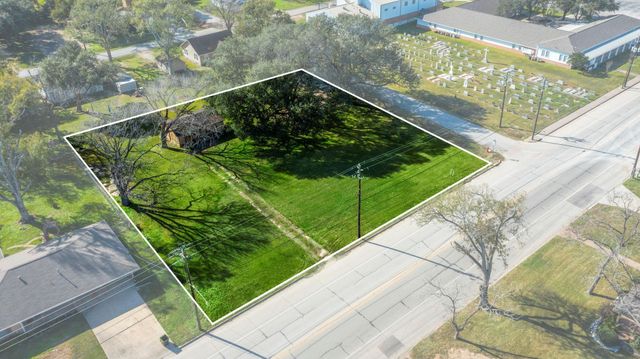 9310 Main Street, Needville, TX 77461