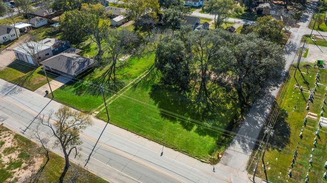 9310 Main Street, Needville, TX 77461