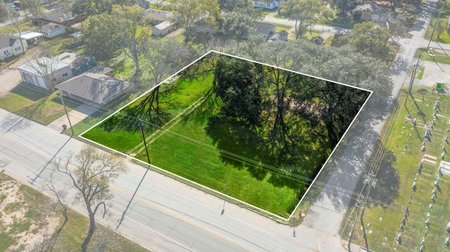 9310 Main Street, Needville, TX 77461