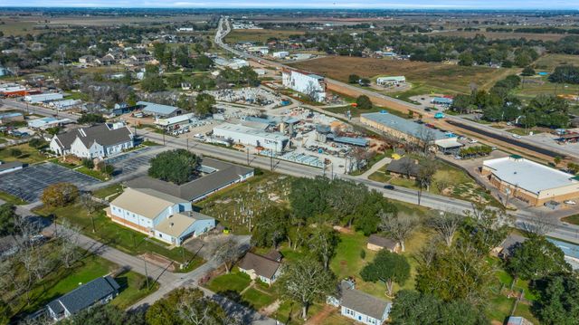 9310 Main Street, Needville, TX 77461