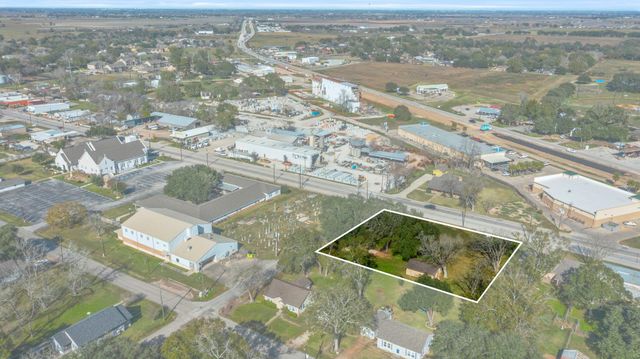 9310 Main Street, Needville, TX 77461