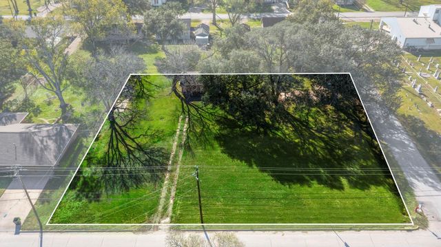 9310 Main Street, Needville, TX 77461