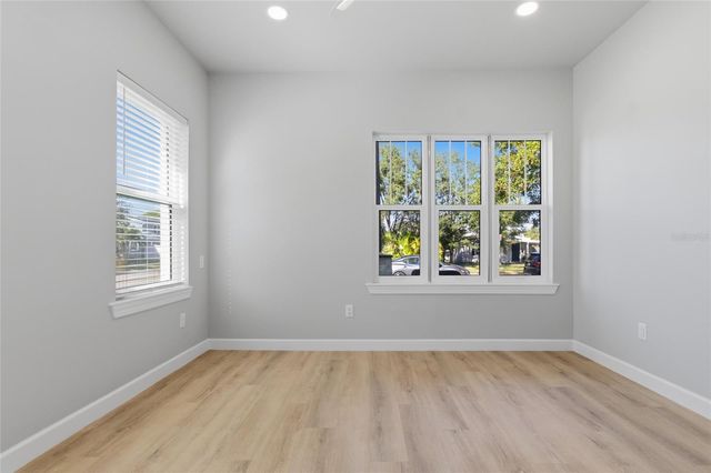 494 39TH AVENUE N, St Petersburg, FL 33703