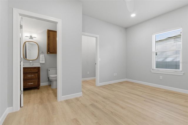 494 39TH AVENUE N, St Petersburg, FL 33703