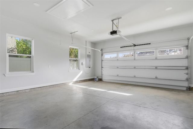 494 39TH AVENUE N, St Petersburg, FL 33703