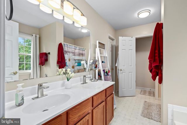 6317 CRANSTON LN, Fredericksburg, VA 22407