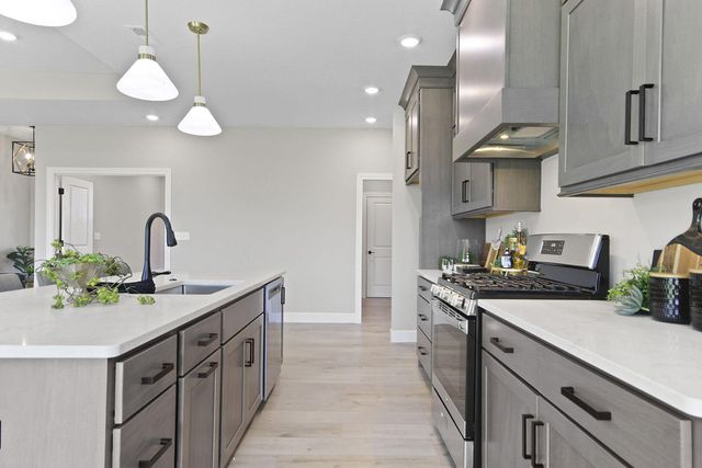 5729 KESTREL LP, Columbia, MO 65202