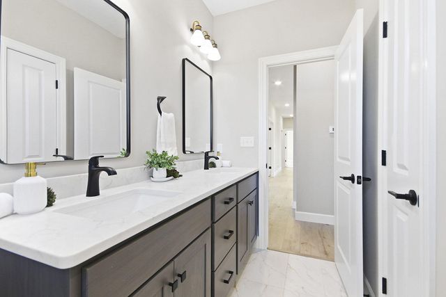 5729 KESTREL LP, Columbia, MO 65202