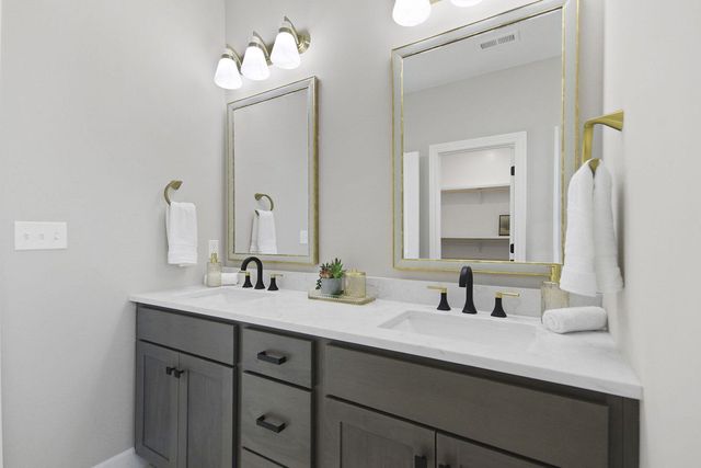 5729 KESTREL LP, Columbia, MO 65202