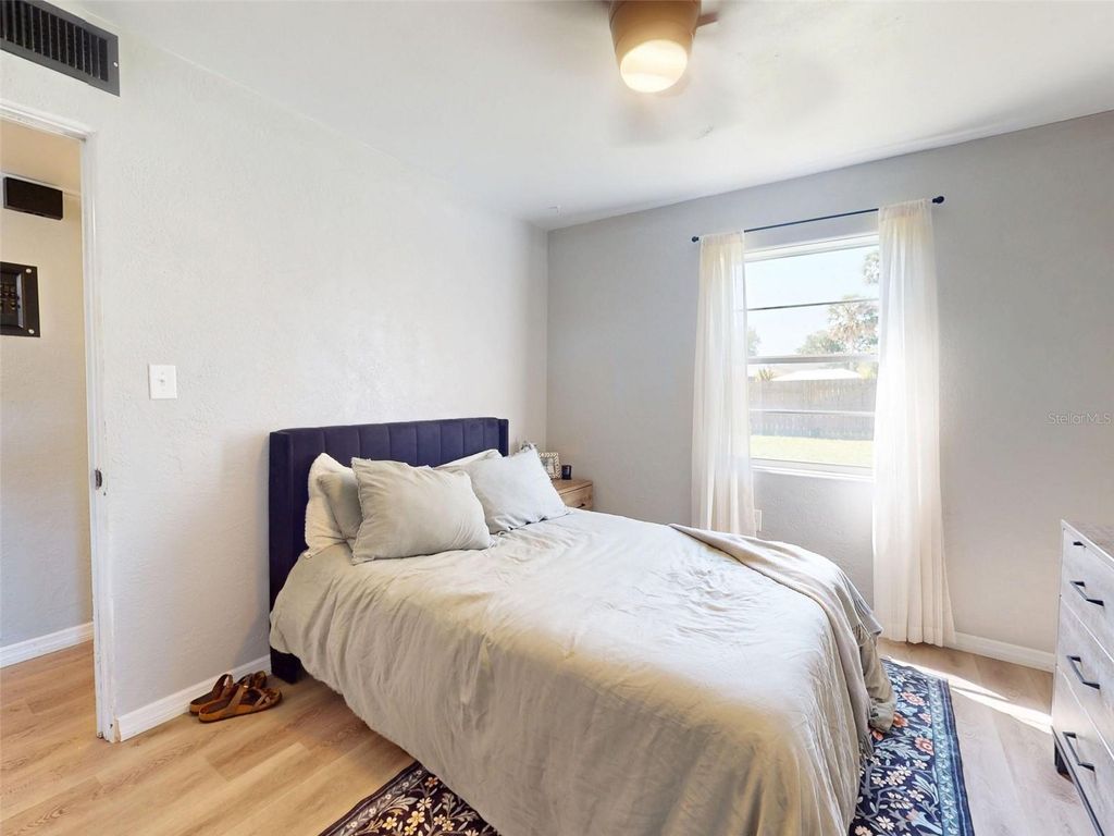 Image 14 of property listing at 903 CONRAD DRIVE, New Smyrna Beach, FL 32168