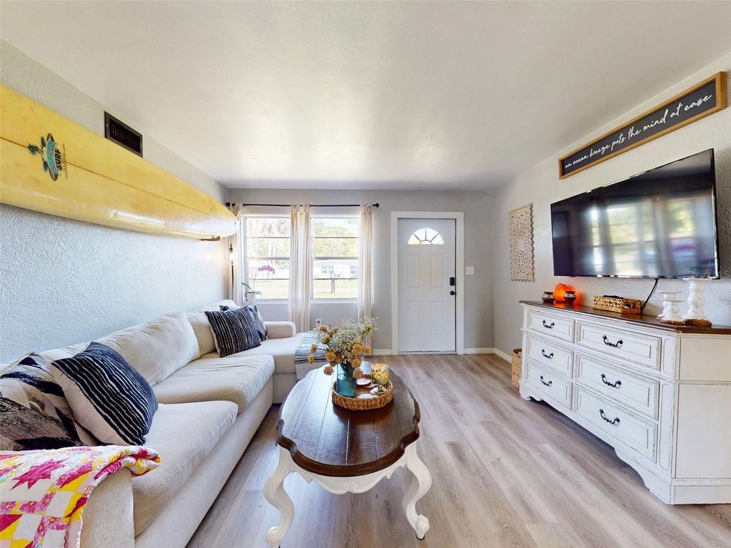 Image 3 of property listing at 903 CONRAD DRIVE, New Smyrna Beach, FL 32168