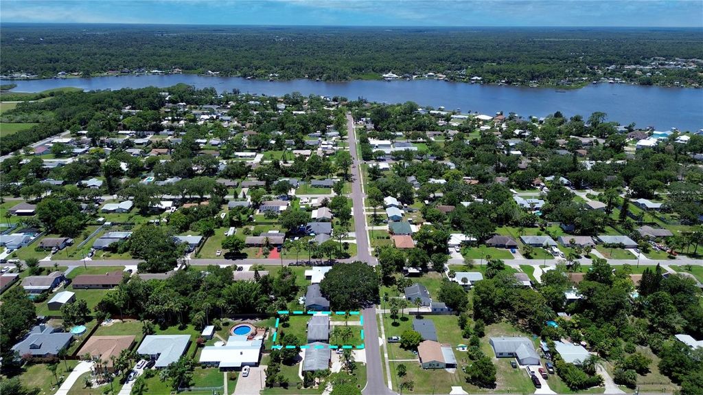 Image 6 of property listing at 903 CONRAD DRIVE, New Smyrna Beach, FL 32168