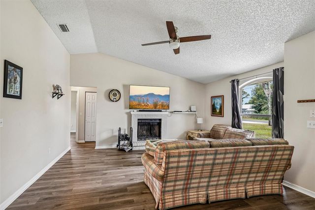 18 SPRING RADIAL, Ocala, FL 34472