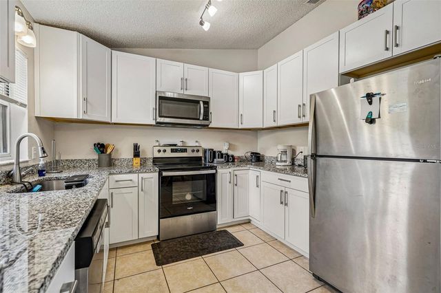 18 SPRING RADIAL, Ocala, FL 34472