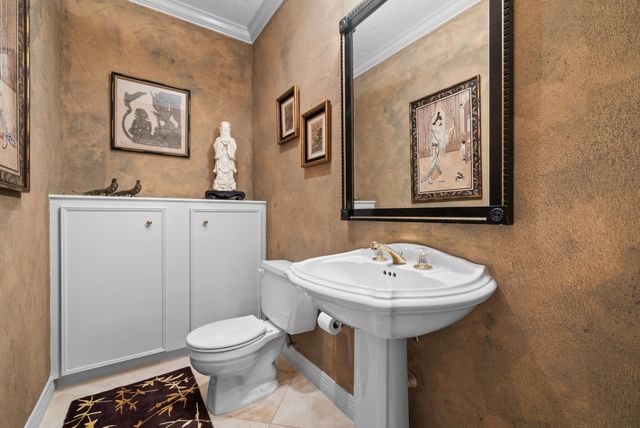 5702 Boyce Springs Drive, Houston, TX 77066