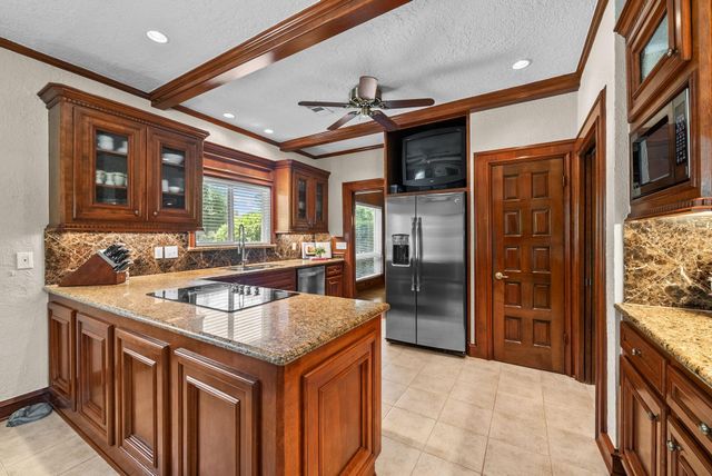5702 Boyce Springs Drive, Houston, TX 77066