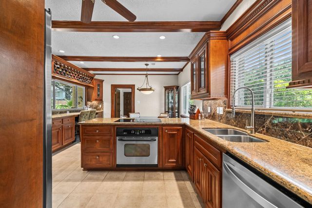 5702 Boyce Springs Drive, Houston, TX 77066