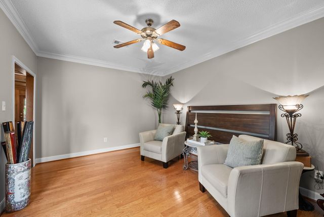 5702 Boyce Springs Drive, Houston, TX 77066