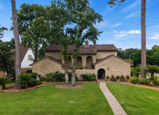 5702 Boyce Springs Drive, Houston, TX 77066