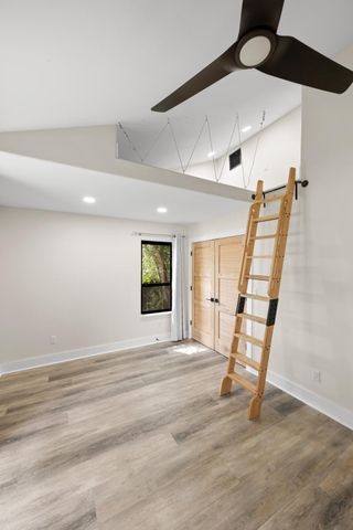 2205 Monarch DR, Austin, TX 78748