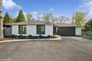1045 Green Bay Road, Lake Bluff, IL 60044
