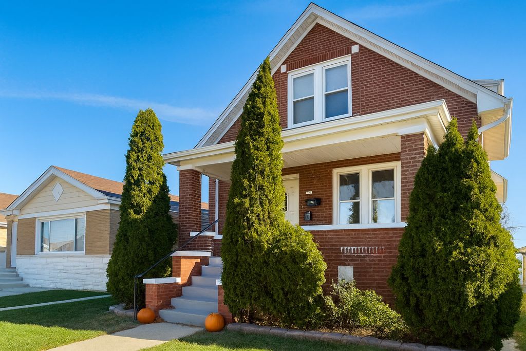 2839 N Newland Avenue 2, Chicago, IL 60634