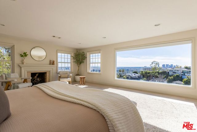 1344 Belfast Drive, Los Angeles, CA 90069