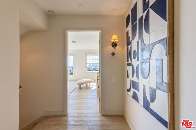 1344 Belfast Drive, Los Angeles, CA 90069