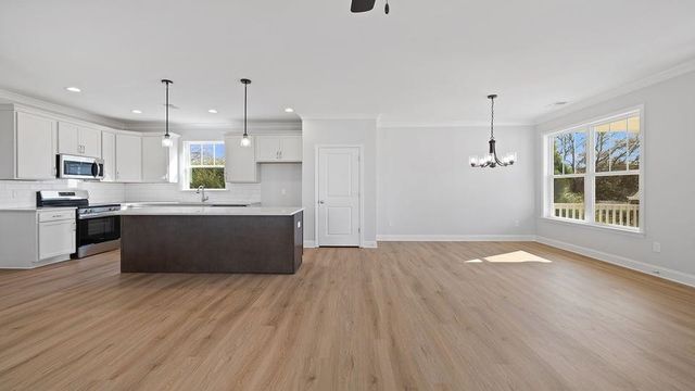 833 Sweet William Road, Spartanburg, SC 29301