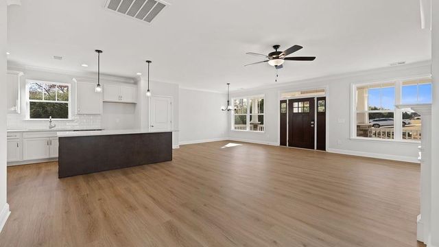 833 Sweet William Road, Spartanburg, SC 29301