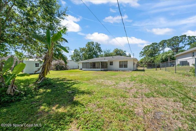 765 Cleaves Street SE, Palm Bay, FL 32909