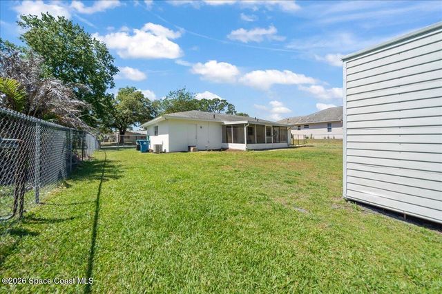 765 Cleaves Street SE, Palm Bay, FL 32909