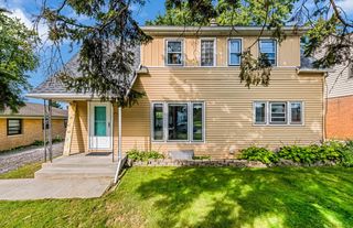 4517 S Kansas AVENUE, Saint Francis, WI 53235