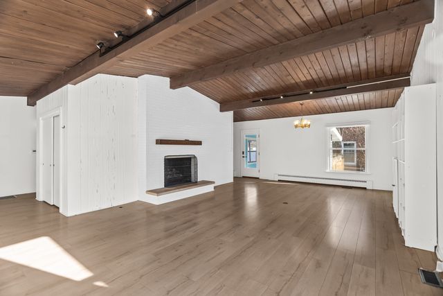 537 County Line Road, Highland Park, IL 60035