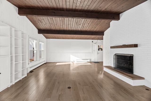 537 County Line Road, Highland Park, IL 60035