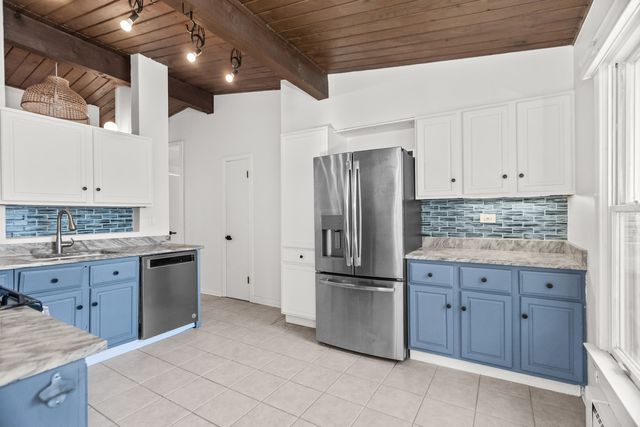 537 County Line Road, Highland Park, IL 60035