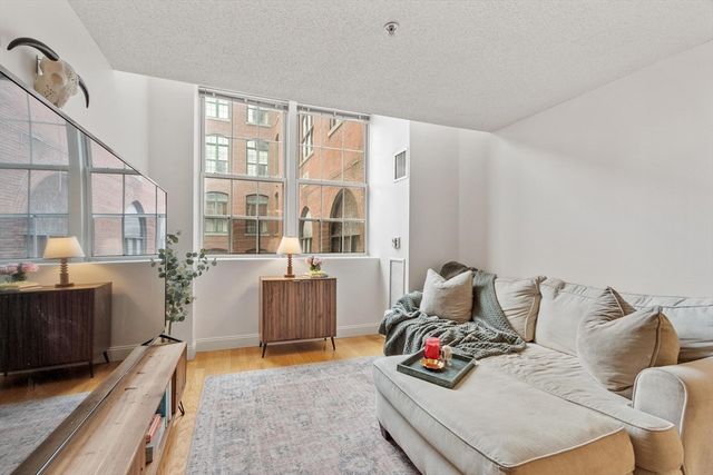 256-C Market St 3203, Lowell, MA 01852