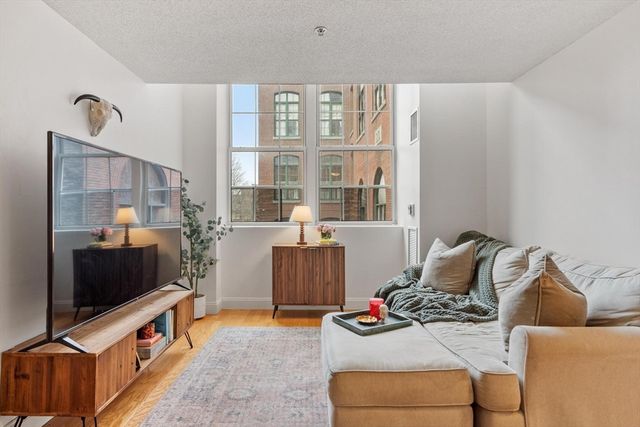 256-C Market St 3203, Lowell, MA 01852