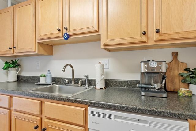 256-C Market St 3203, Lowell, MA 01852