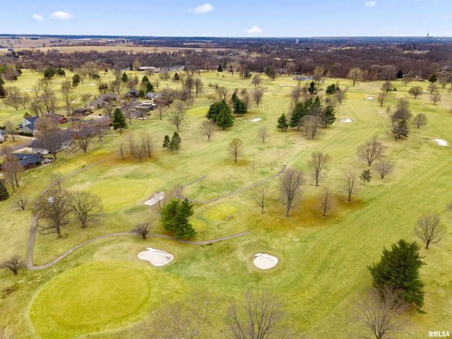 3316 SHERIDAN Road, Pekin, IL 61554